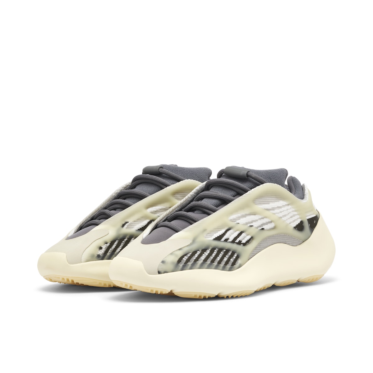 Yeezy 700 V3 'Fade Salt' Sneakers image 2