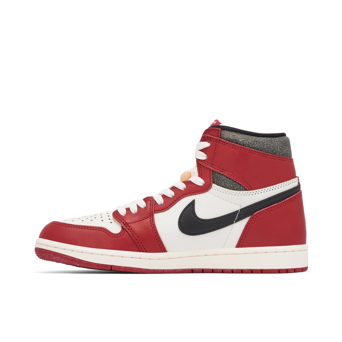 Air Jordan 1 High OG 'Chicago Lost And Found' Sneakers image 4