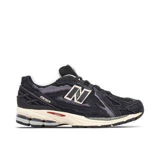 New Balance 2002R Protection Pack 'Black' Sneakers