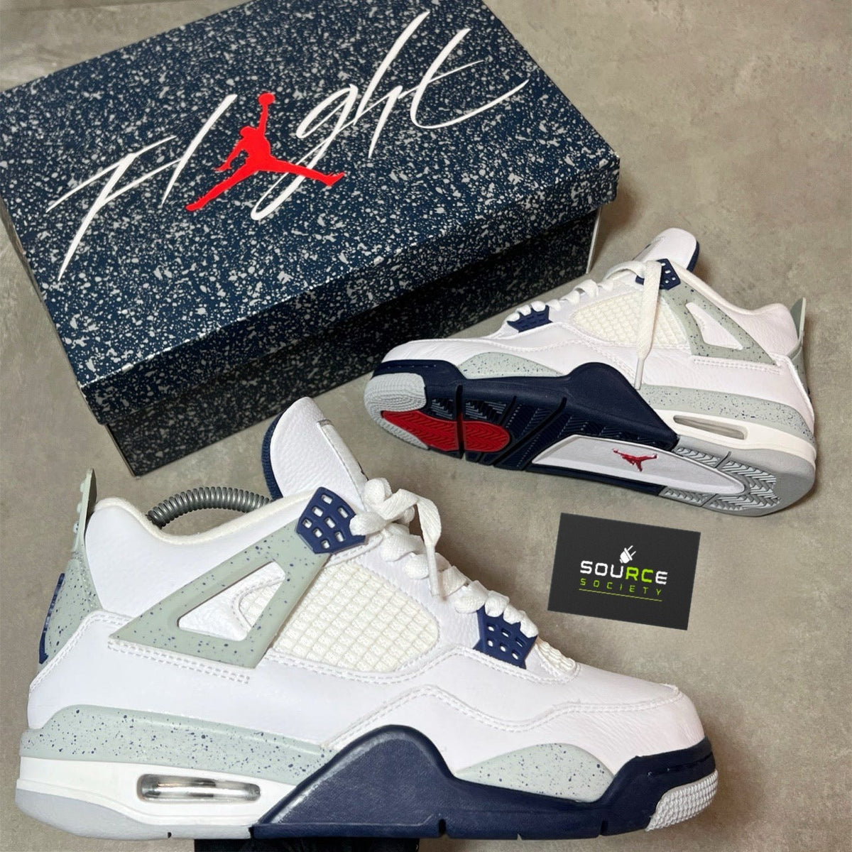 Air Jordan 4 'Midnight Navy' Sneakers image 2