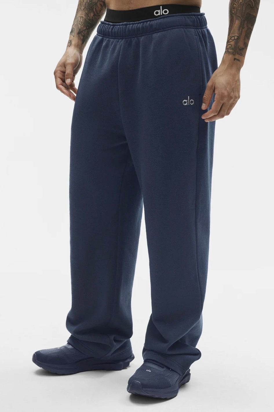 Alo Accolade Straight Leg Sweatpant 'Navy'