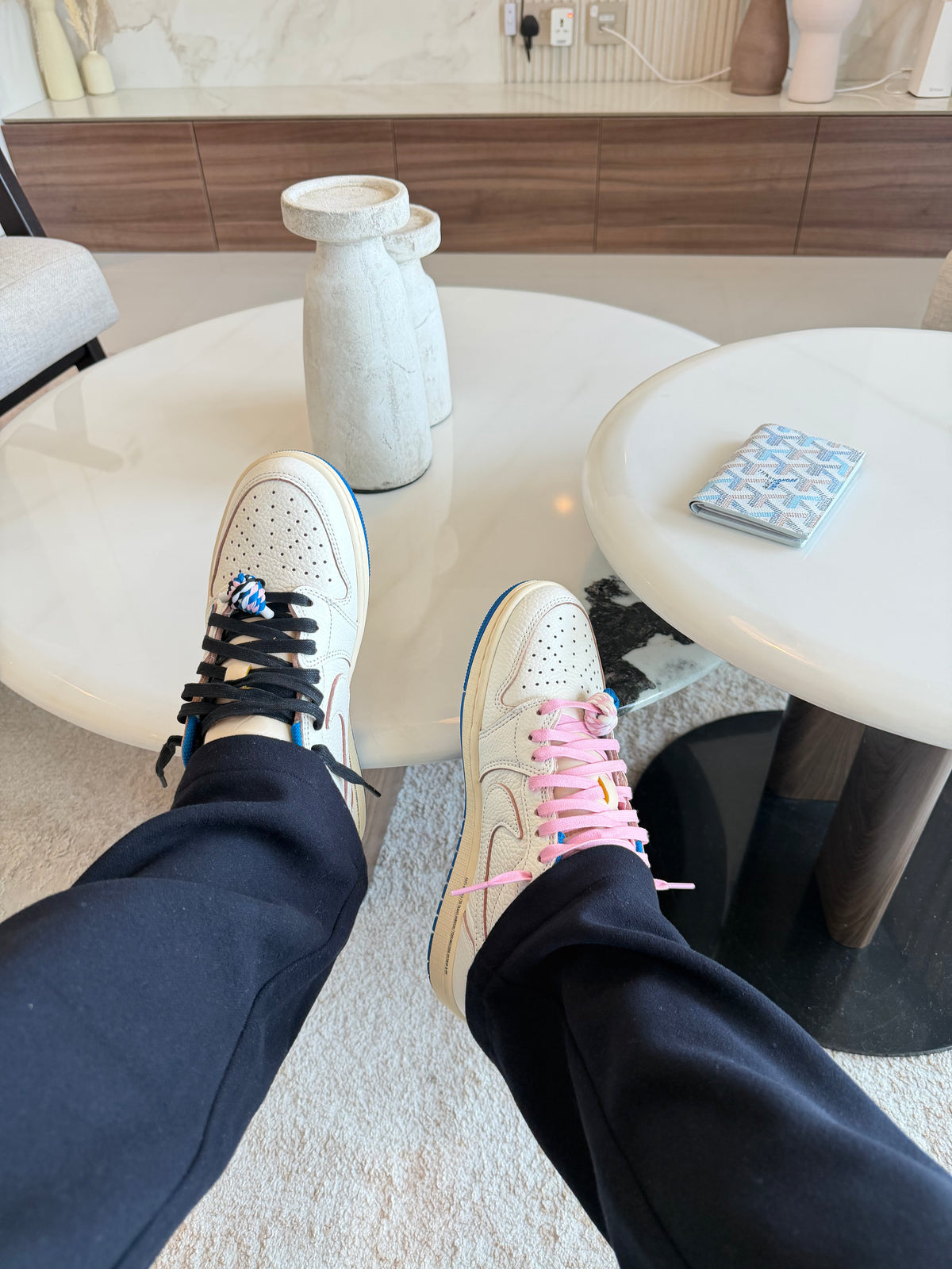 Air Jordan 1 Low x Travis Scott 'Sail Military Blue' image 2