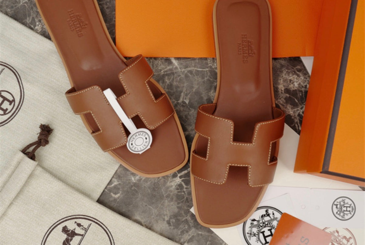 Hermès Oran Sandal 'Gold'