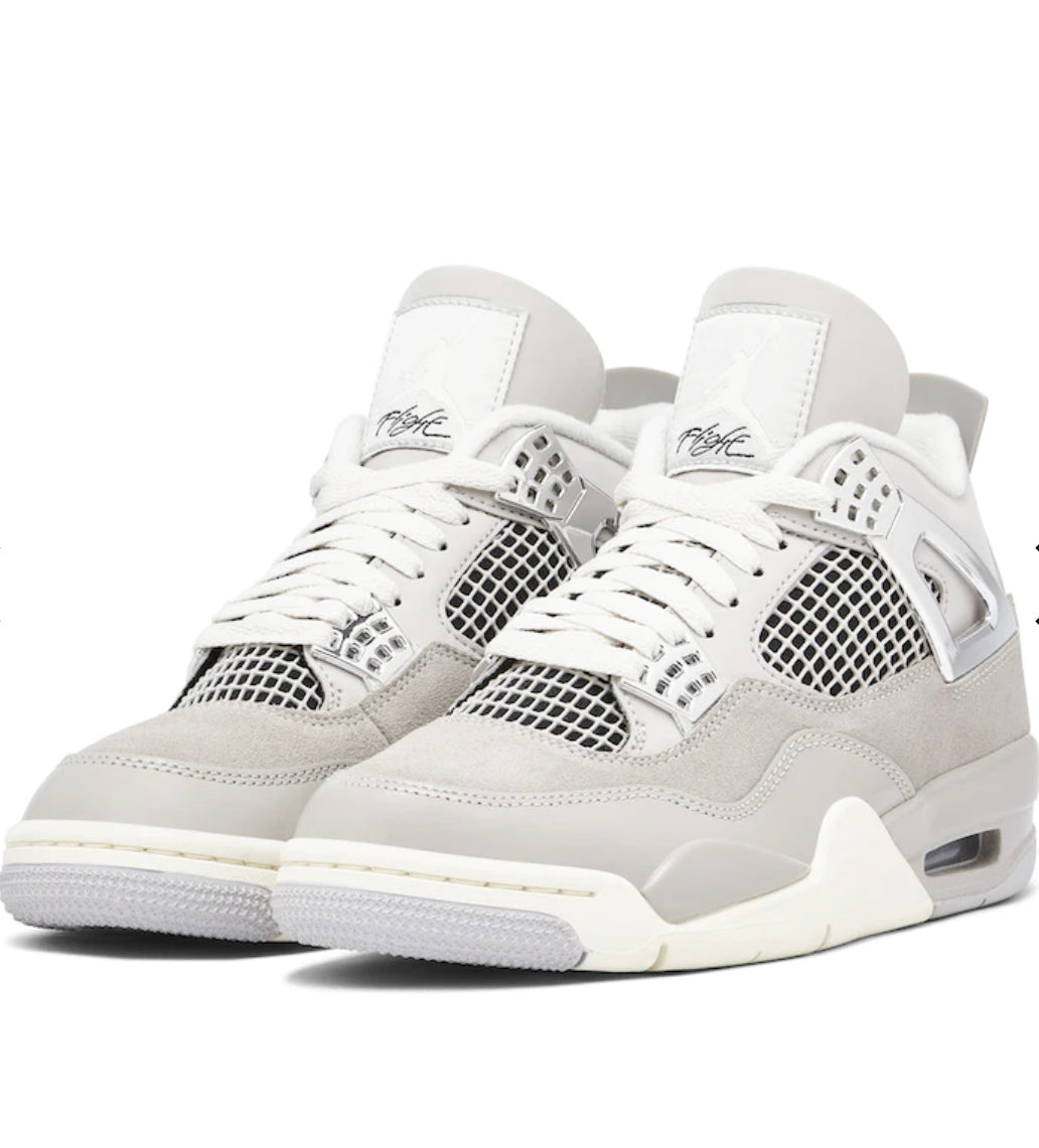Air Jordan 4 'Frozen Moments' Sneakers image 3