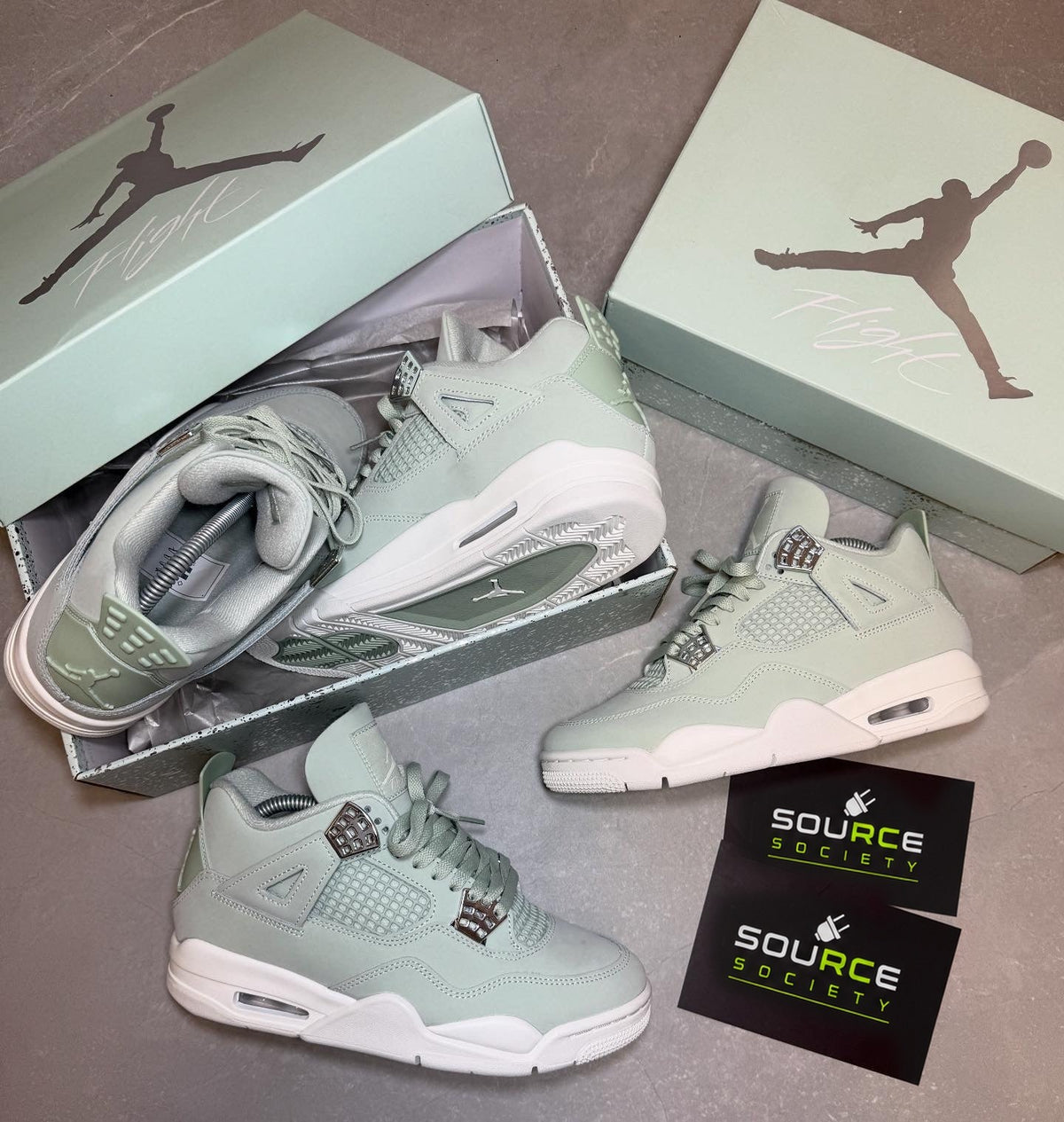 Air Jordan 4 'Seafoam Sail' Sneakers image 2