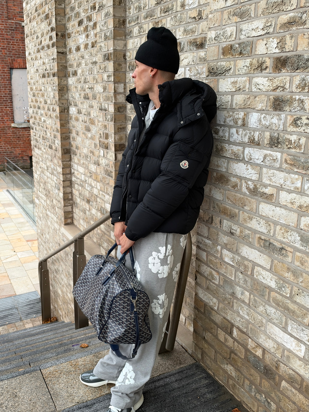 PUFFERS, GILETS & SHELLS