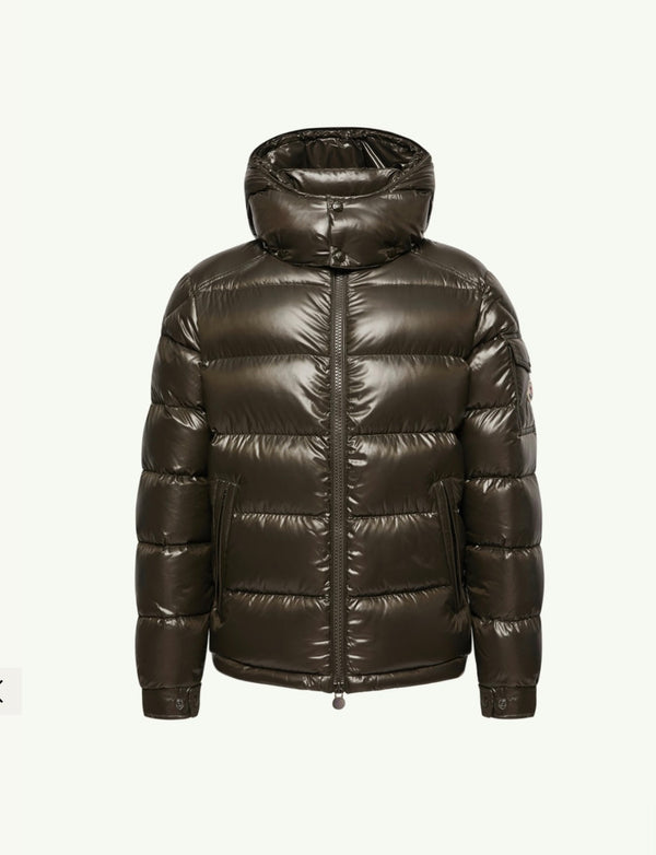COATS & JACKETS