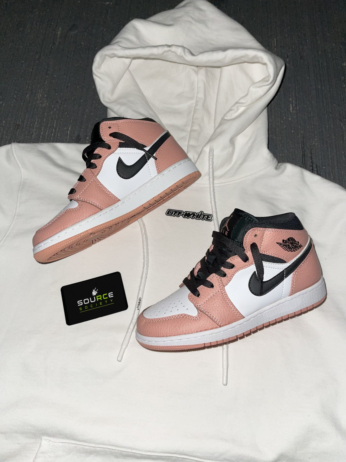 Jordan 1 Mid 'Pink Quartz' Sneakers image 5