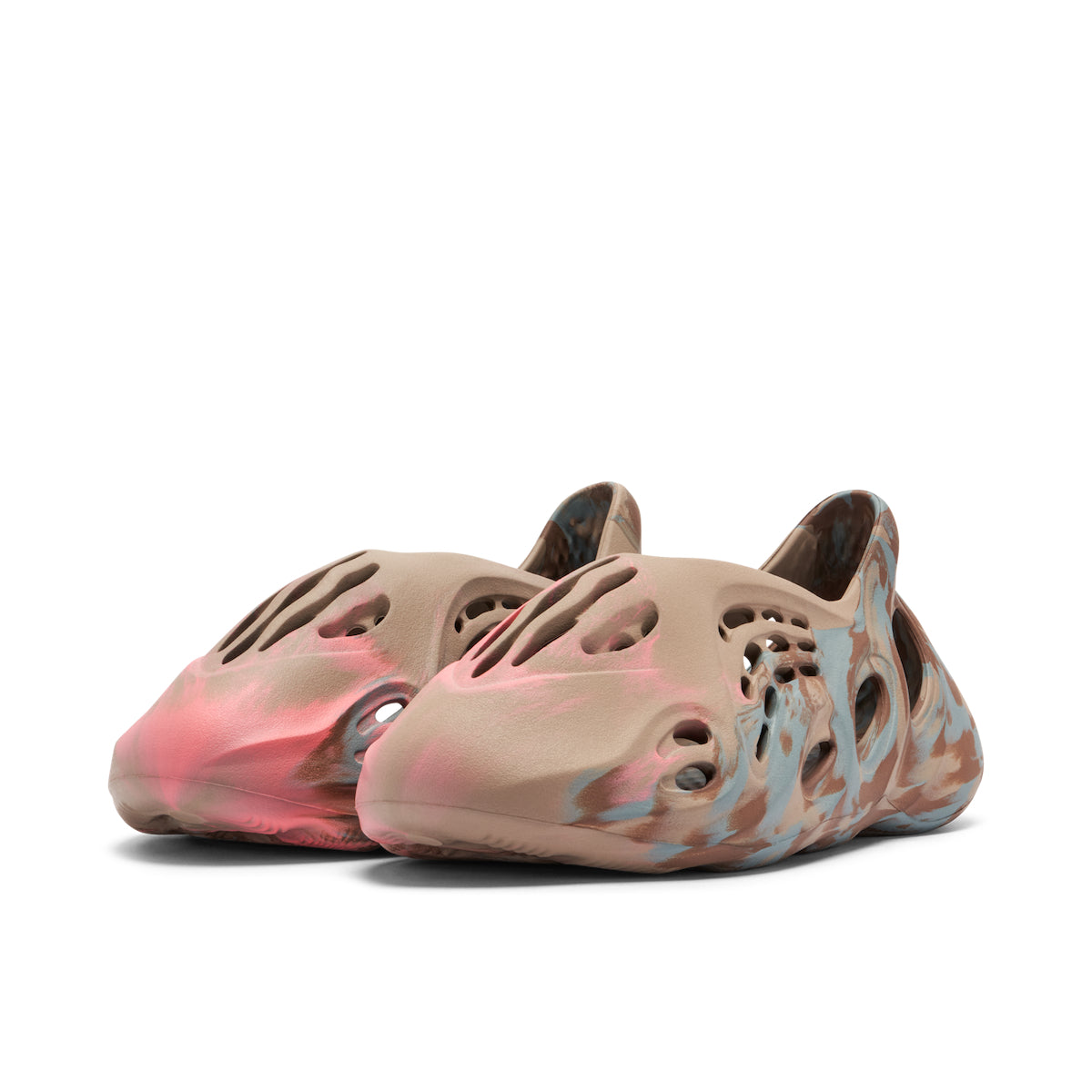 Yeezy Foam Runner 'MX Sand Grey' Sneakers image 4