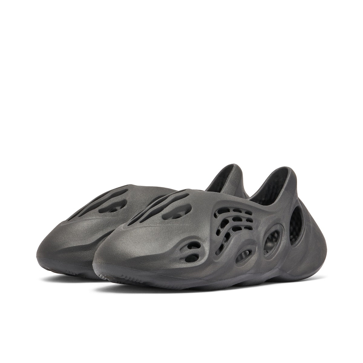 Yeezy Foam Runner 'Onyx' Sneakers image 2