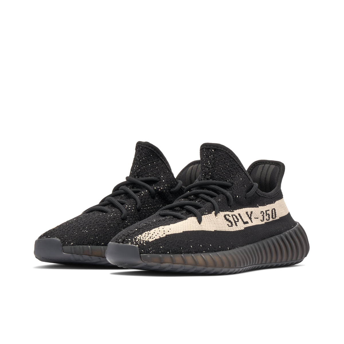 Yeezy Boost 350 V2 'Oreo' Sneakers image 2